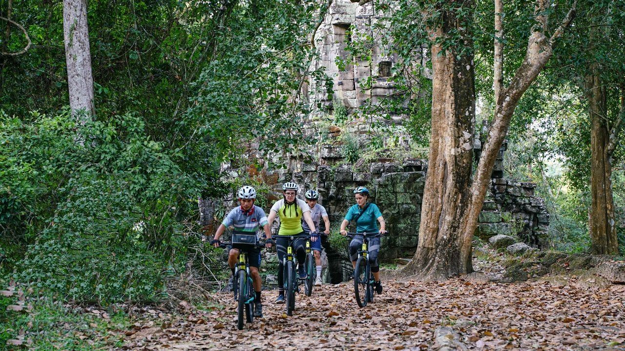 Angkor-sunset-tour.jpg