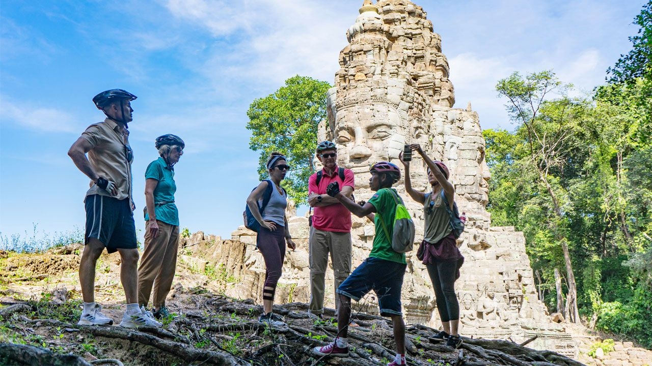 angkor-wat-cycling-tours-002.jpg