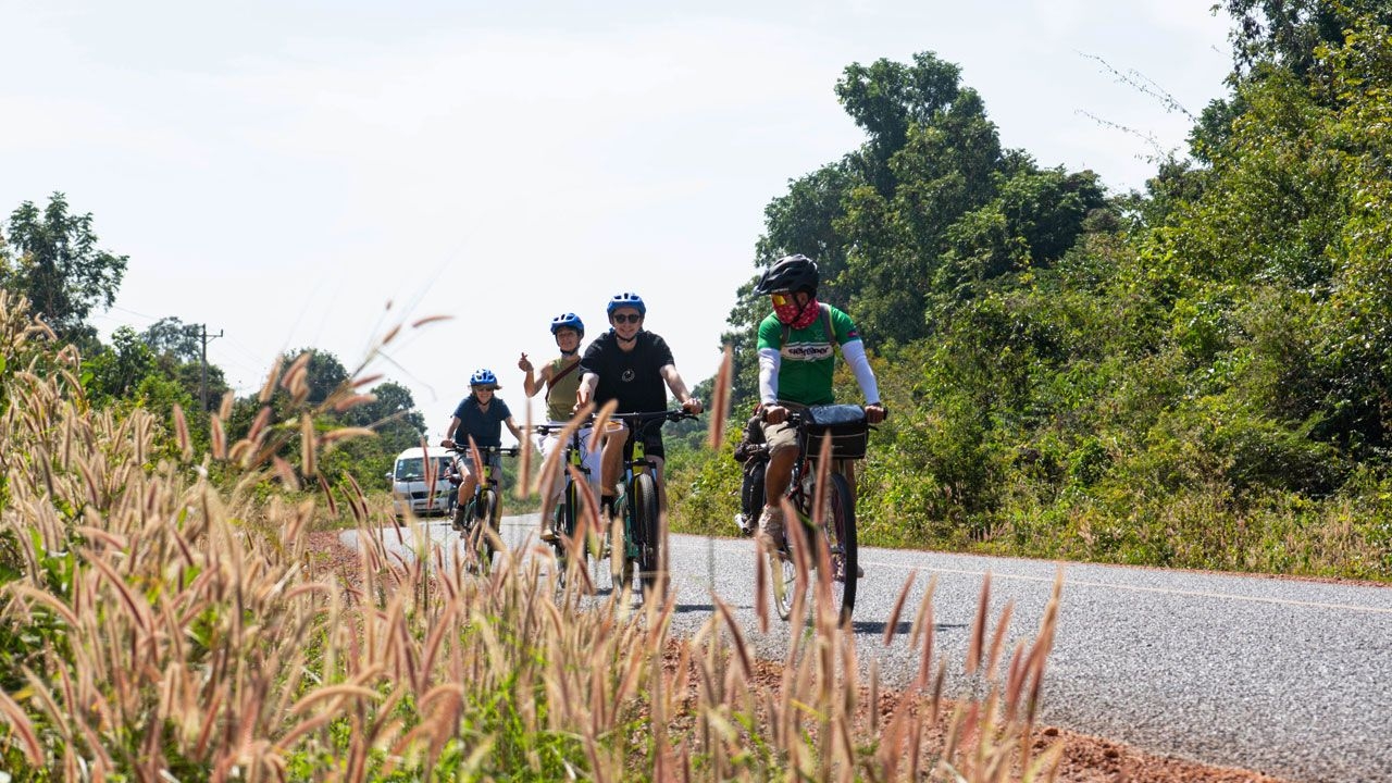 cambodia-adventure-tours30128.jpg