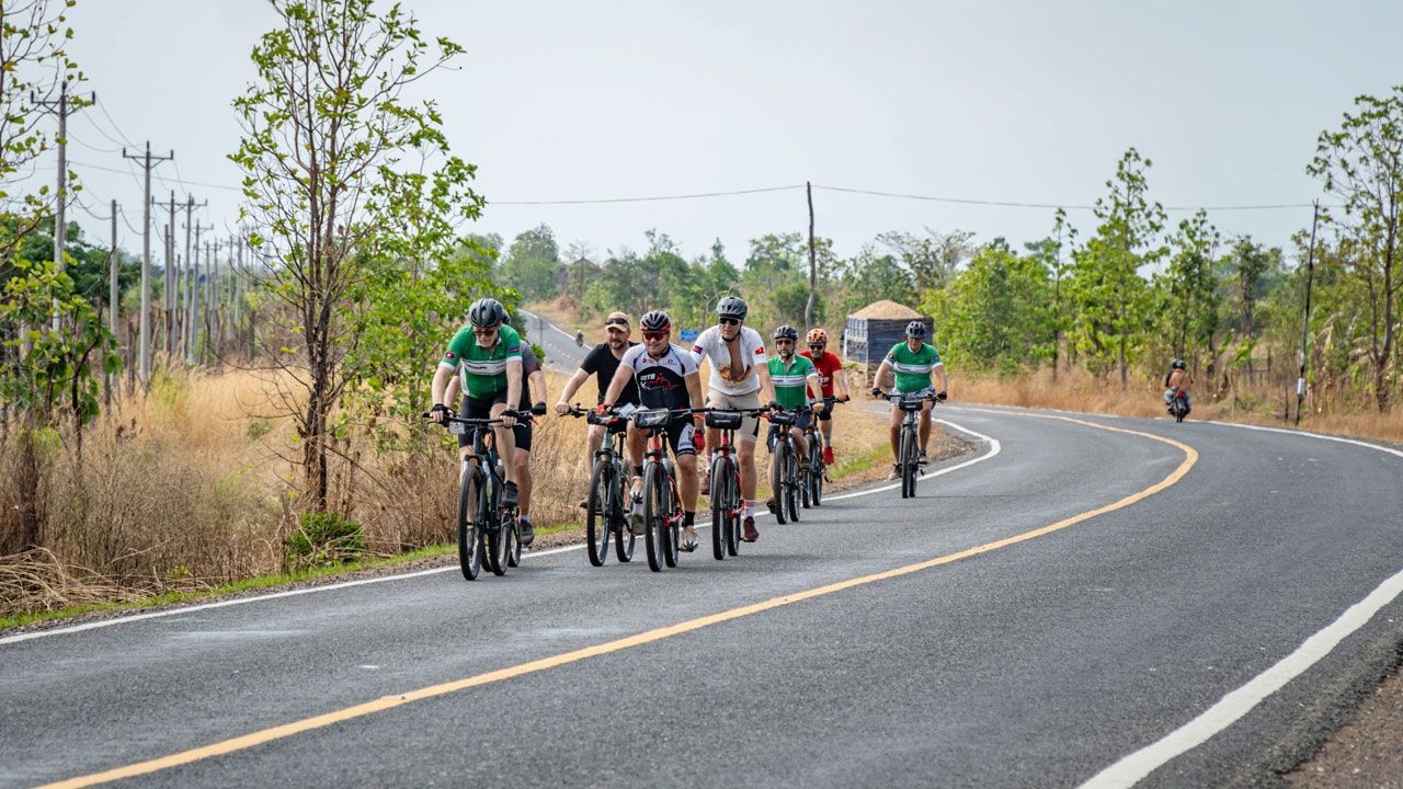 cambodia-bike,-hike,-kayak-tour009.jpg