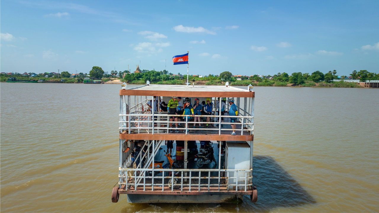 cambodia-bike-tours-001.jpg