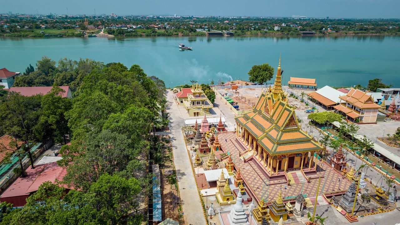 phnom-penh-city-tours-003.jpg