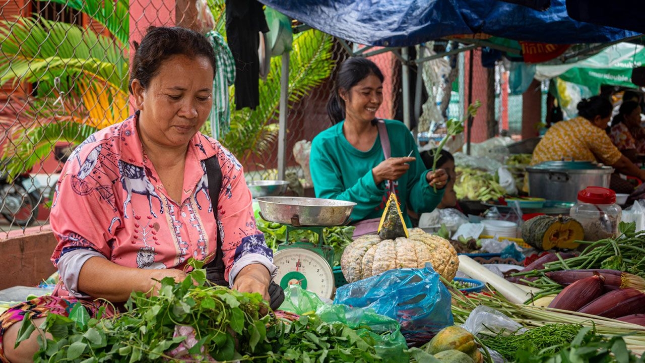 silk-island-tour-in-phnom-penh02.jpg
