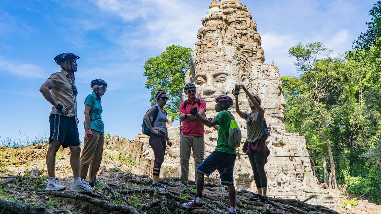 angkor-wat-bike-tour2712.jpg